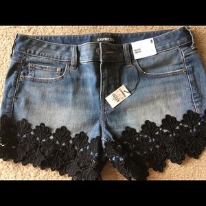 Low Rose relaxed Express Jean shorts
